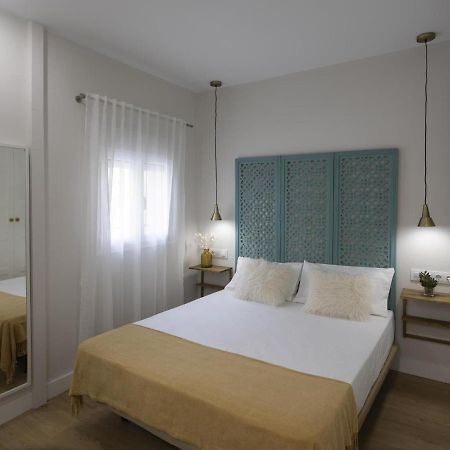 Beautiful Blue Triana Apartment Sewilla Zewnętrze zdjęcie